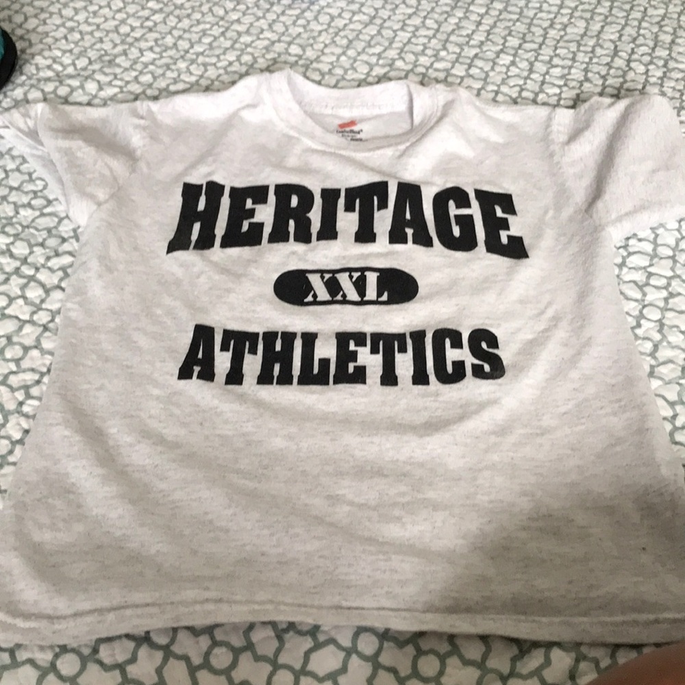 Gray tee